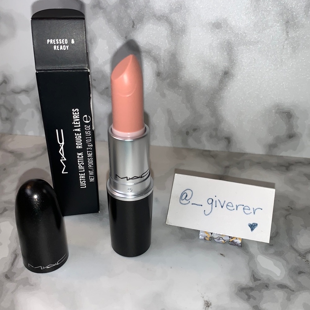 NIB PRESSED & READY Lustre Lipstick MAC